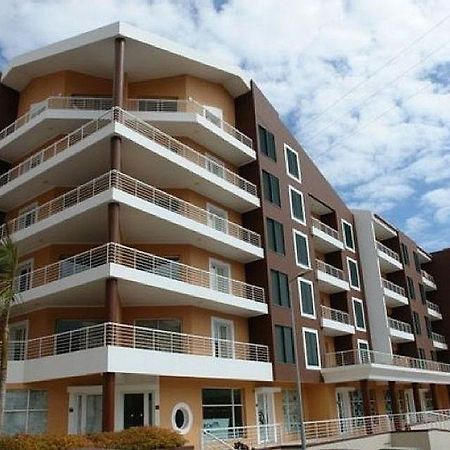 Quinta Da Torre Apartment กามารา ดิ โลบุช ภายนอก รูปภาพ